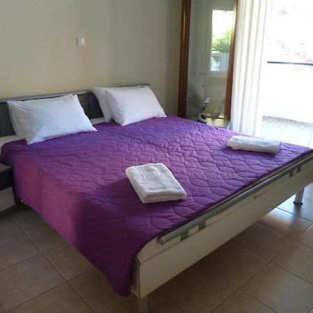 Anesis Apartments Agia Marina  Luaran gambar