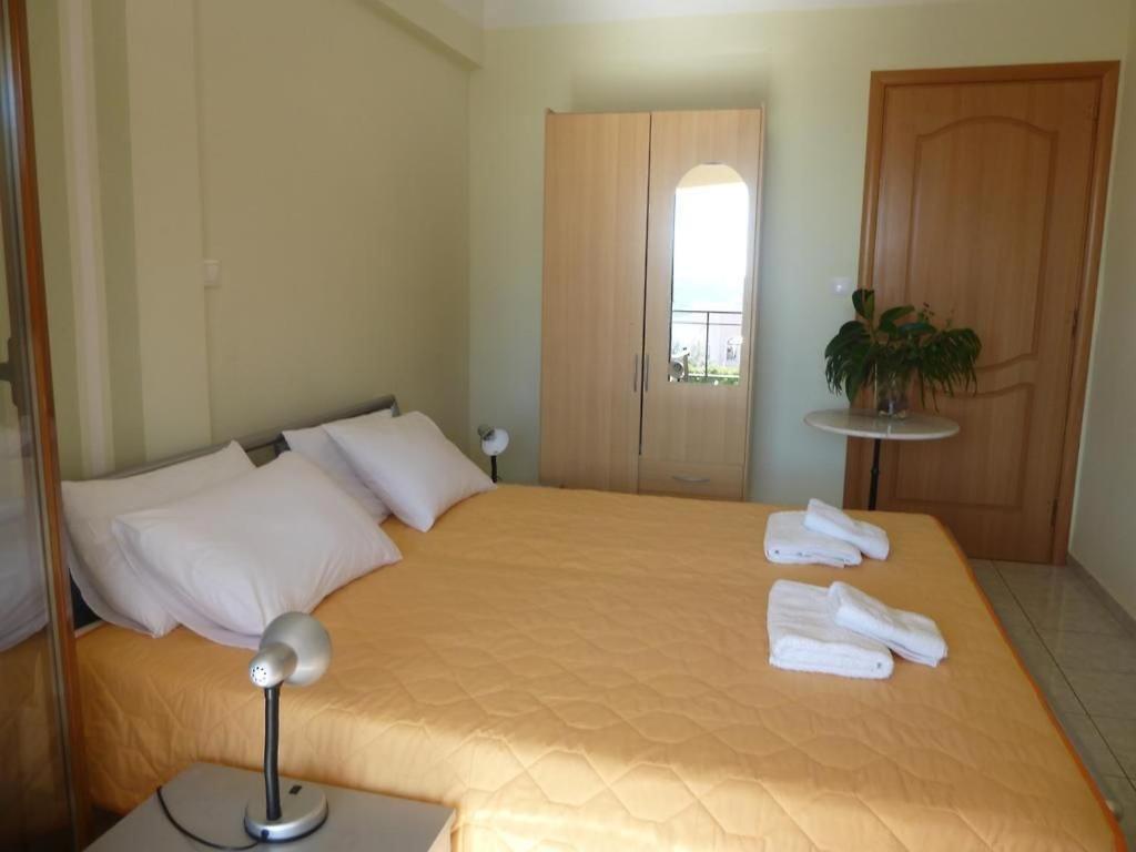 Anesis Apartments Agia Marina  Luaran gambar